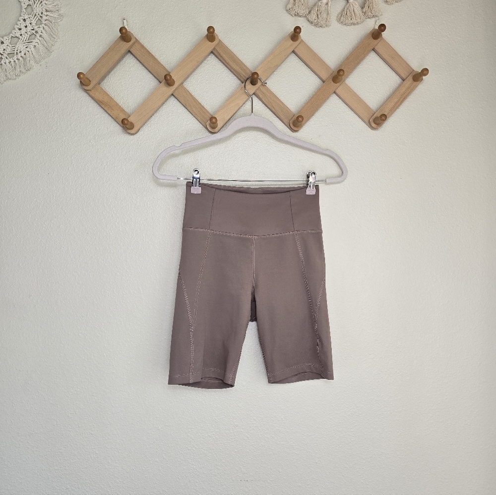 Gilfriend Collective High-Rise Bike Short In Taupe Womens Small EUC